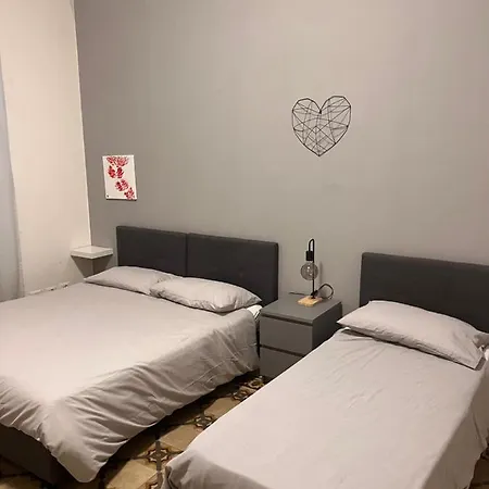 Apartment Affittacamere Moderno In Pieno Centro Storico Per Le 5 Terre *